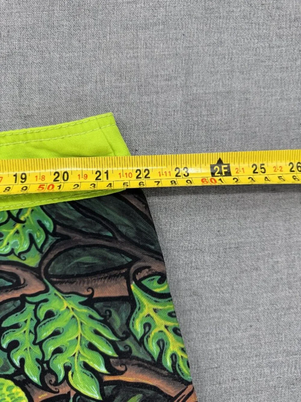 Hinano Tahiti Board Shorts Mens 42 12